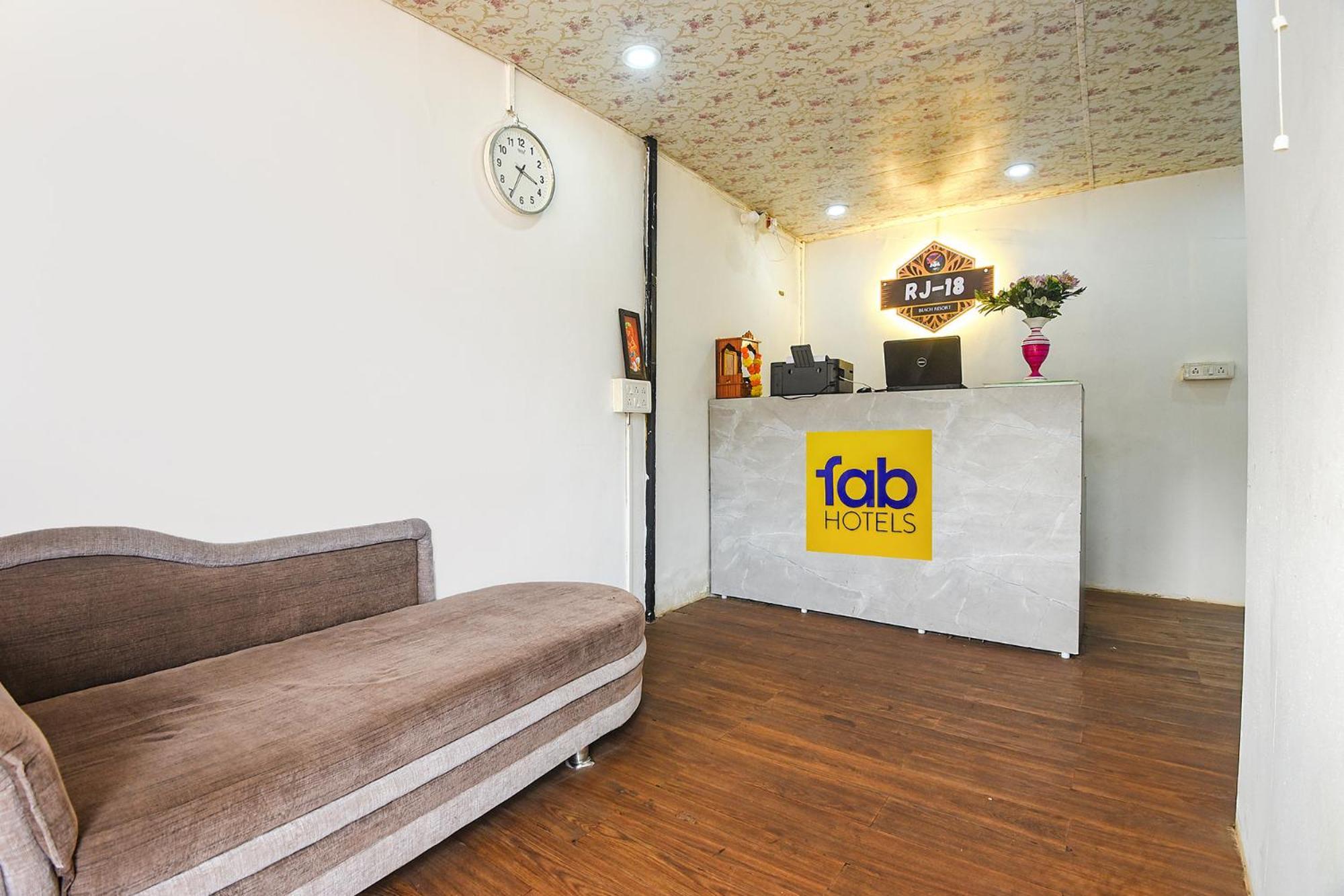 Fabhotel Rj 18 Beach Resort - Nr Baga Beach 외부 사진