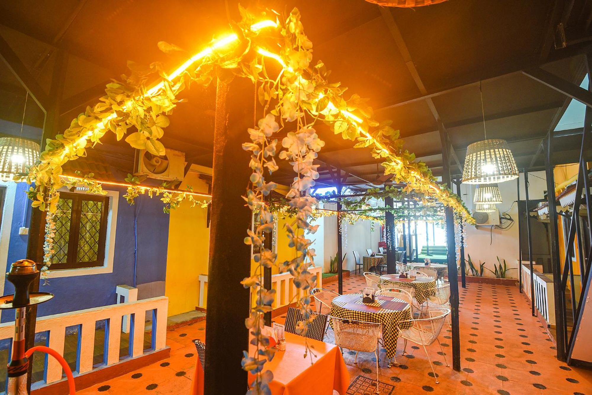 Fabhotel Rj 18 Beach Resort - Nr Baga Beach 외부 사진